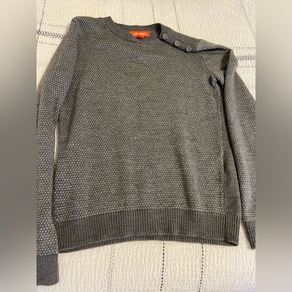 Joe Fresh Sweater - Picture 1 of 1